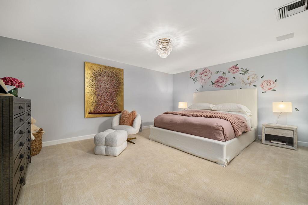 6 Exeter Court Property Photo 39