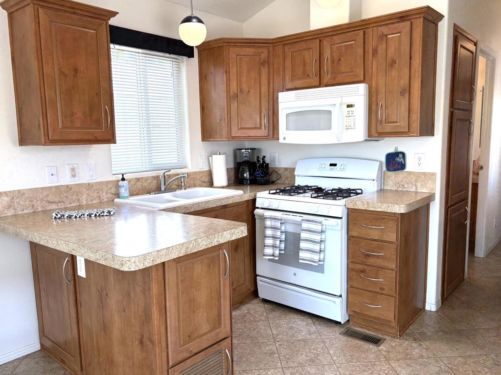 70200 Dillon Road #445 Property Photo 16