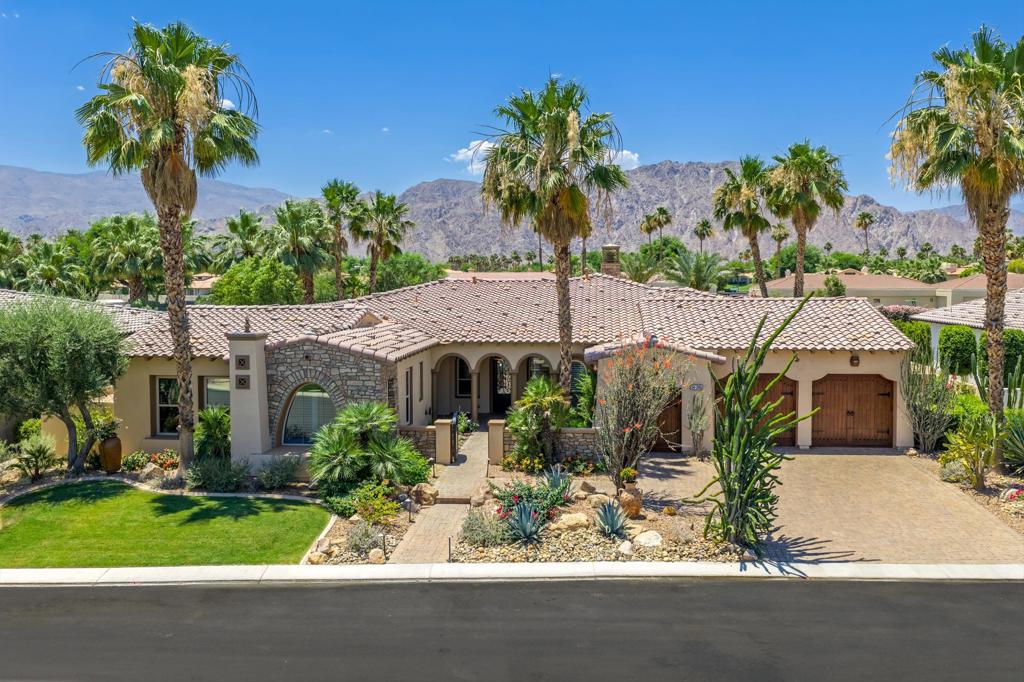 54245 Cananero Circle Property Photo 1