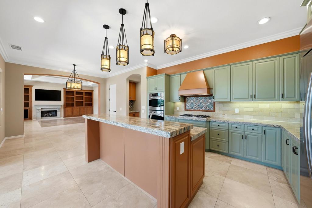 54245 Cananero Circle Property Photo 8