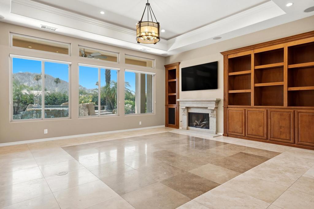 54245 Cananero Circle Property Photo 12
