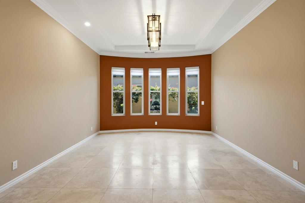 54245 Cananero Circle Property Photo 17