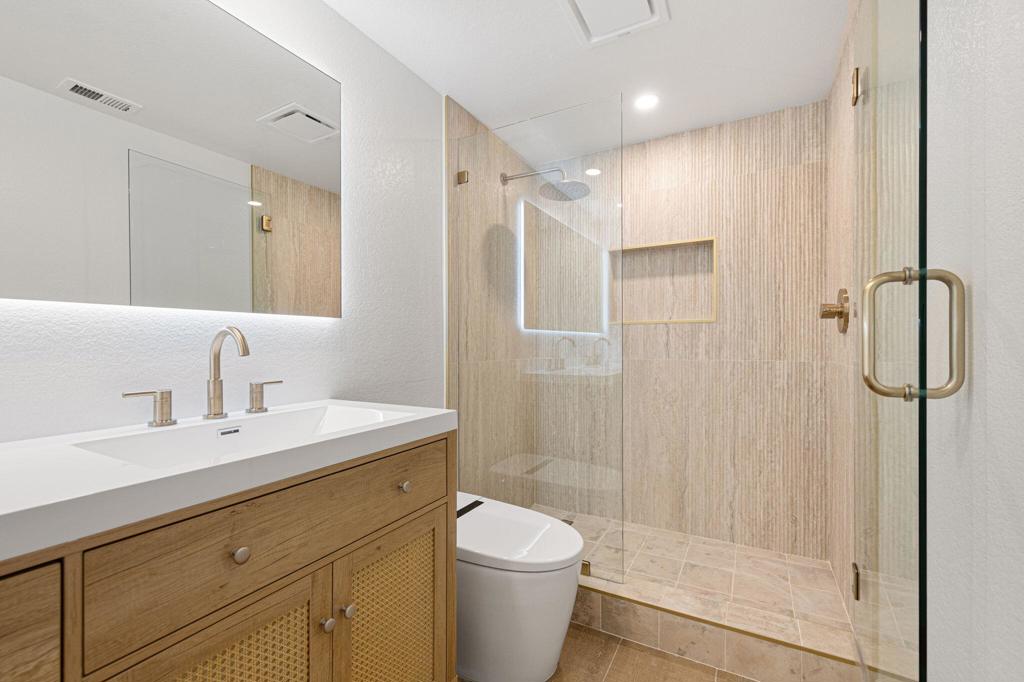 219148316DA Property Photo 22