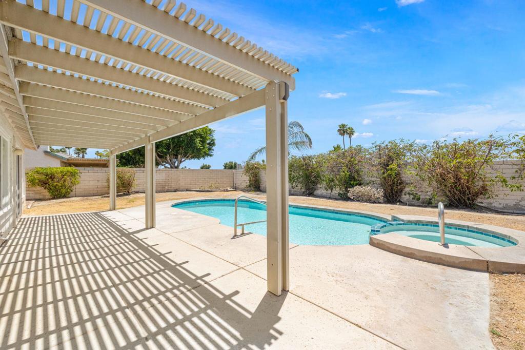 219148316DA Property Photo 36