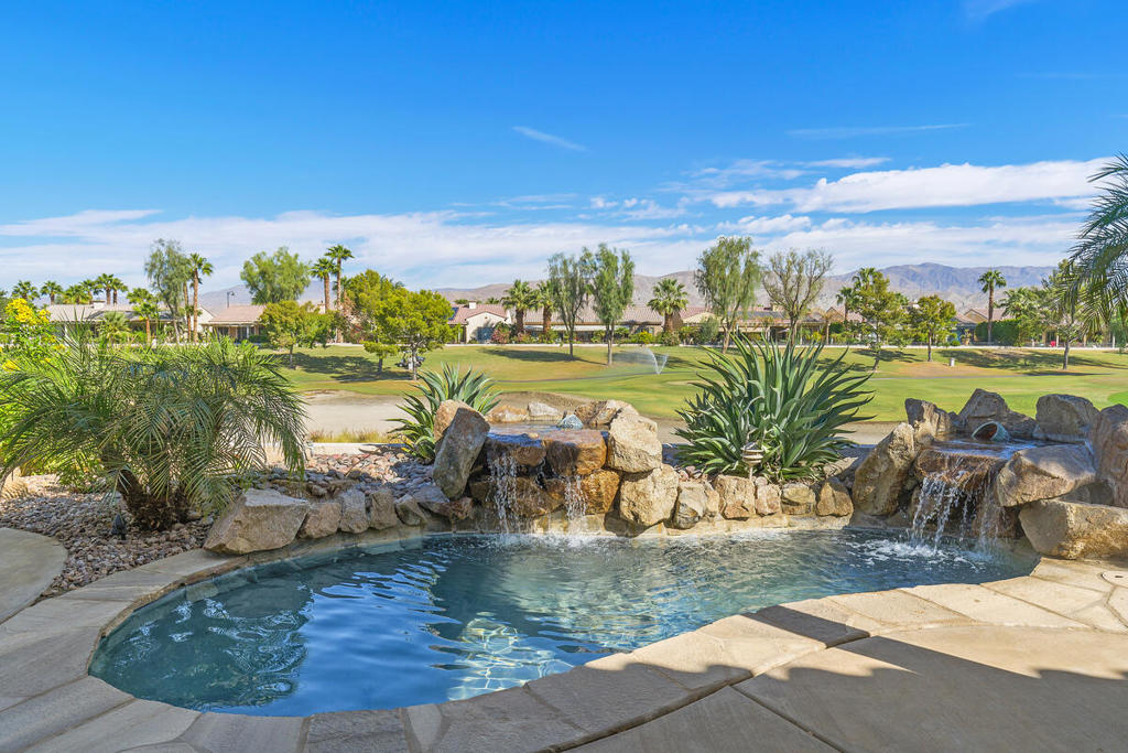81126 Avenida Lorena Property Photo 1
