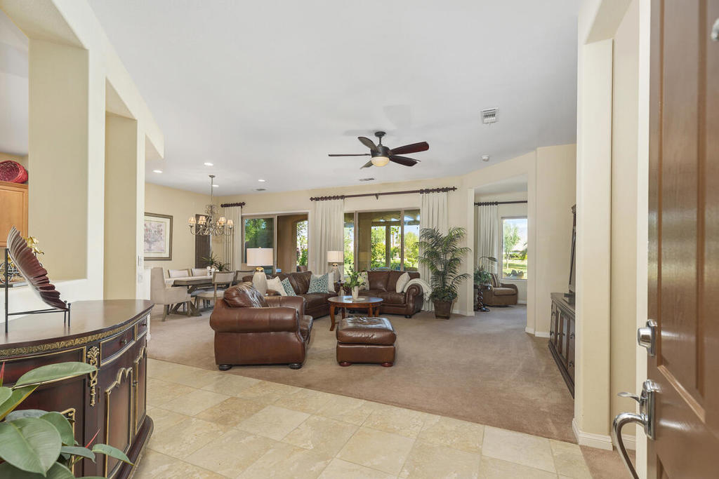 81126 Avenida Lorena Property Photo 5