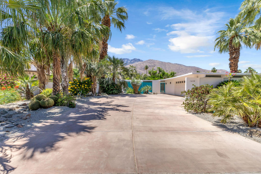1635 Palm Tree Drive Property Photo
