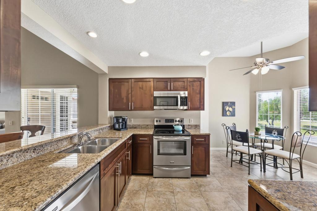 290 Vista Royale Circle W Property Photo 1