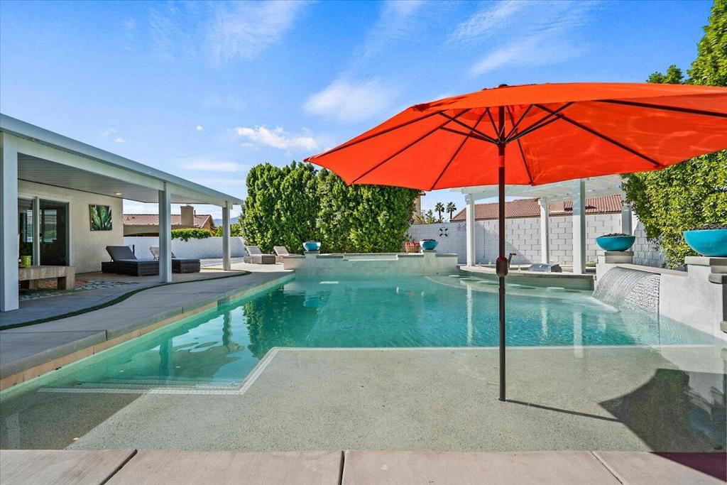 81135 Avenga Court Property Photo 33