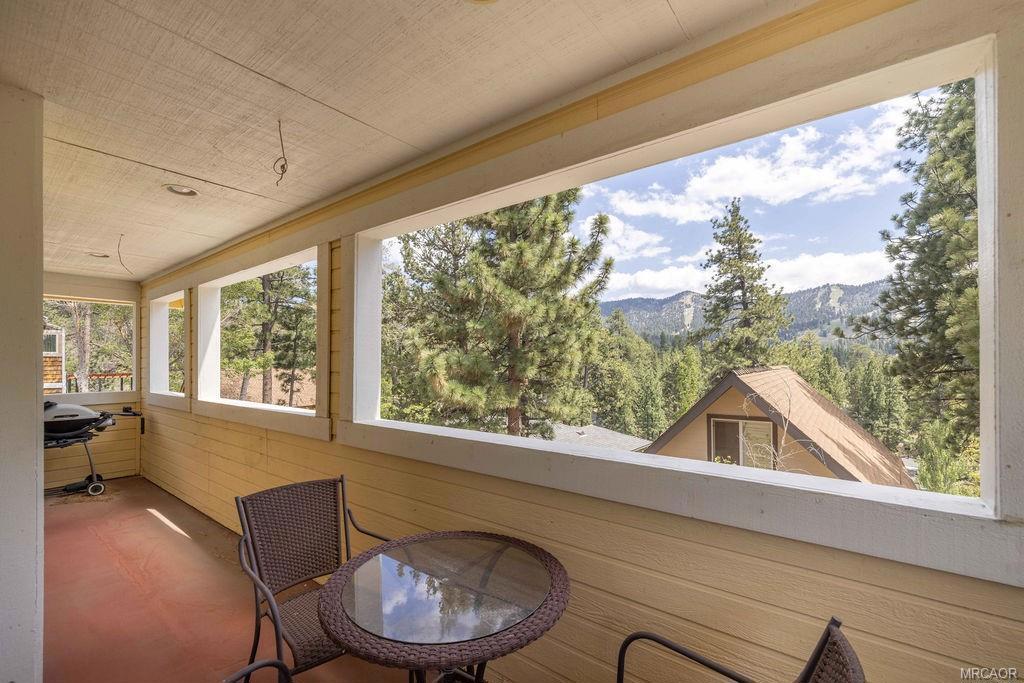 1047 Butte Avenue Property Photo 4
