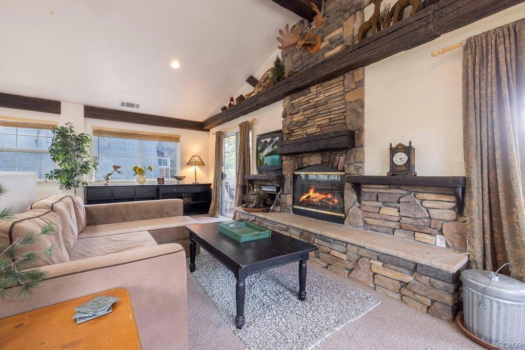 1047 Butte Avenue Property Photo 9