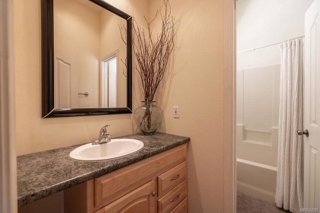 1047 Butte Avenue Property Photo 20
