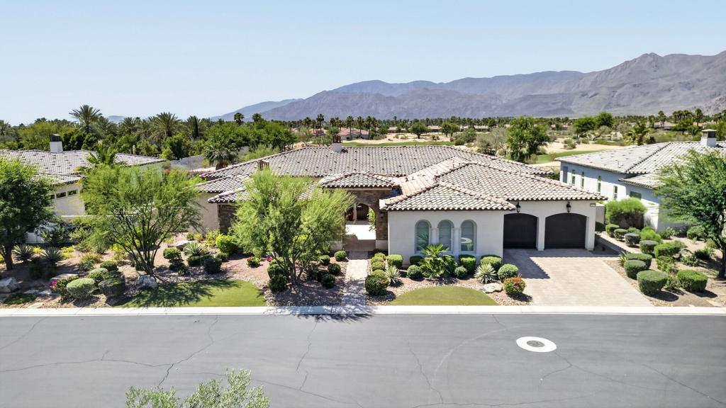 81675 Thunder Gulch Way Property Photo 1