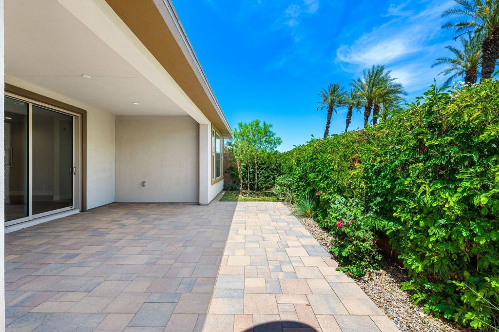 51580 Whiptail Drive Property Photo 38