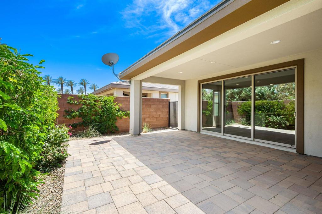 51580 Whiptail Drive Property Photo 41