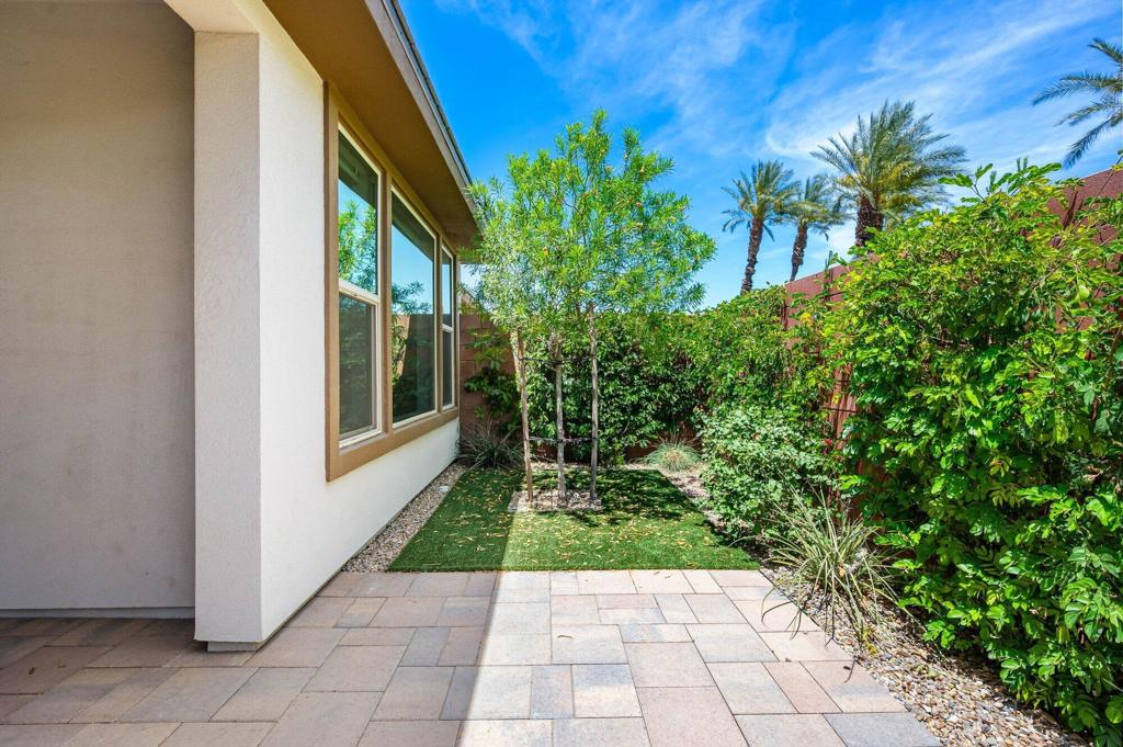 51580 Whiptail Drive Property Photo 42