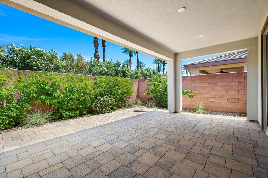 51580 Whiptail Drive Property Photo 43