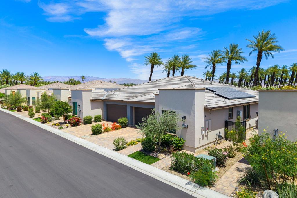 51580 Whiptail Drive Property Photo 45
