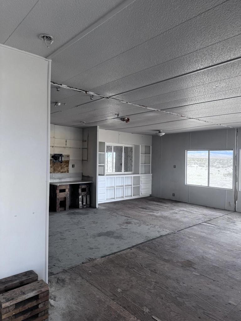 3 Foothill Road Property Photo 11