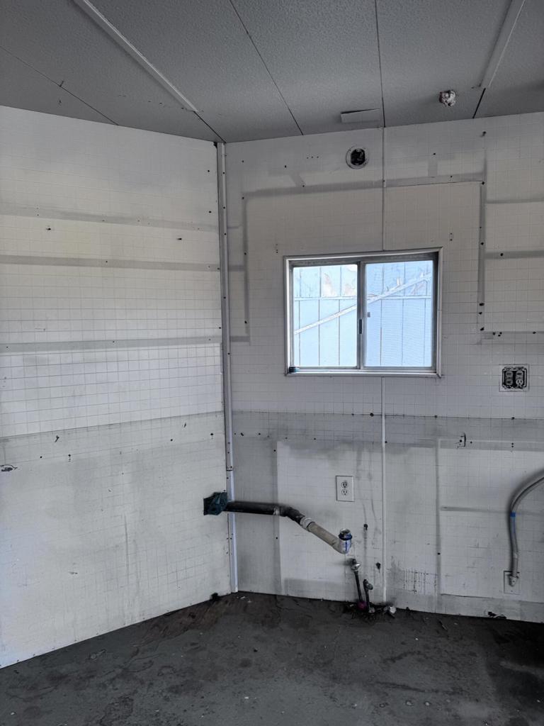 3 Foothill Road Property Photo 12