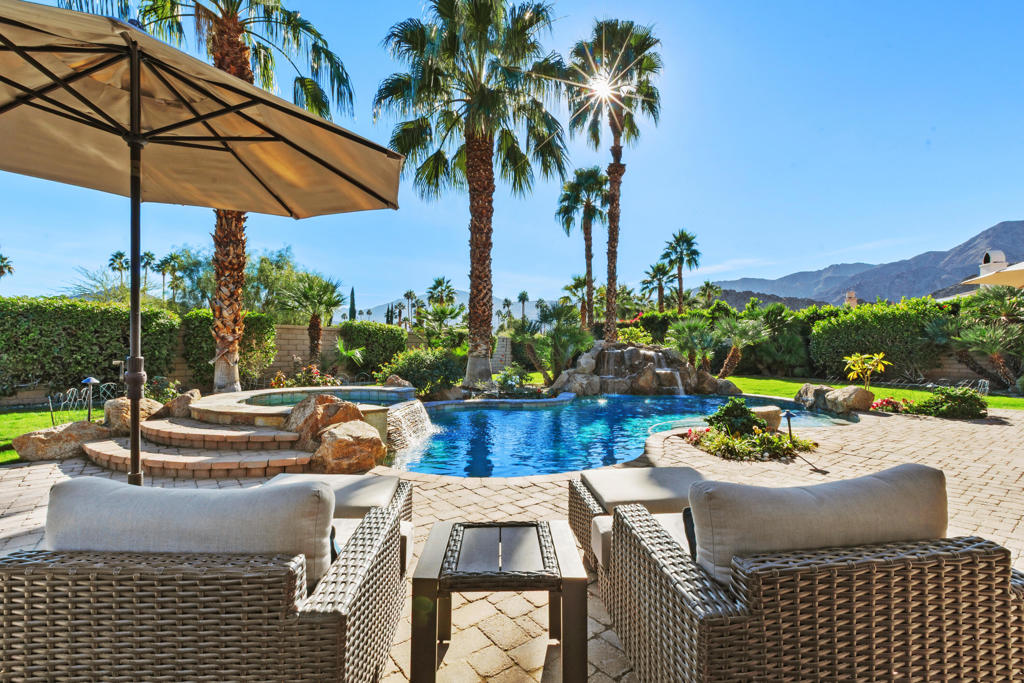 77869 Desert Drive Property Photo 1