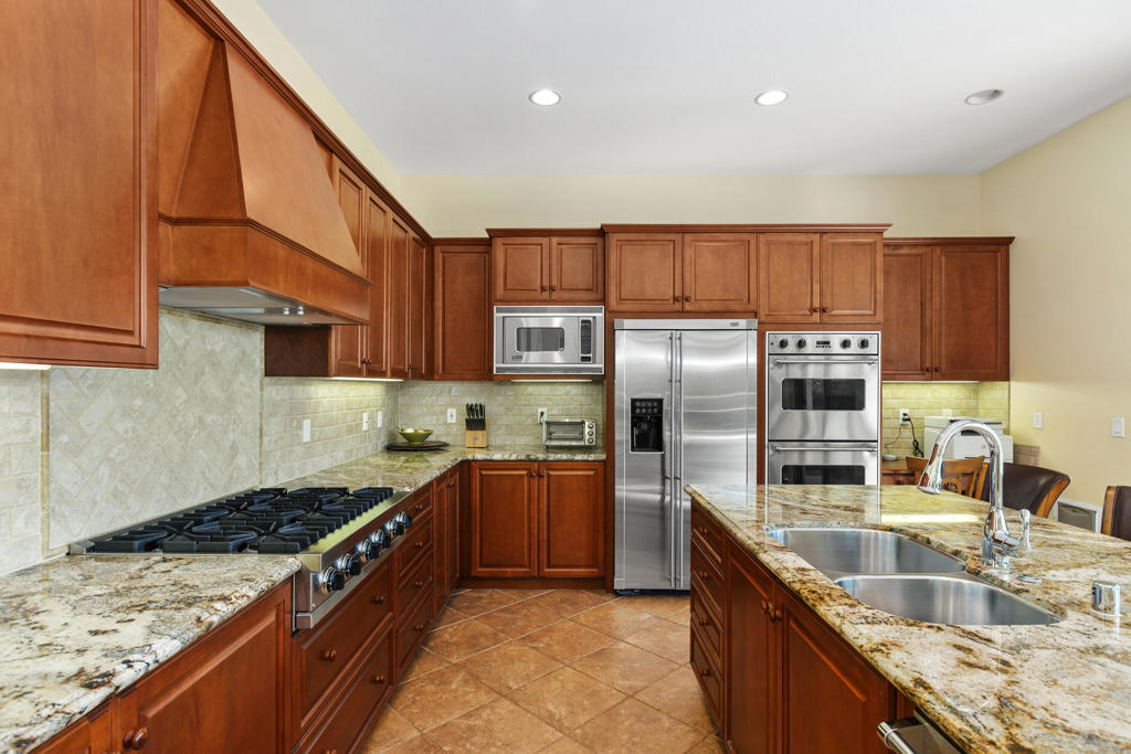 77869 Desert Drive Property Photo 5