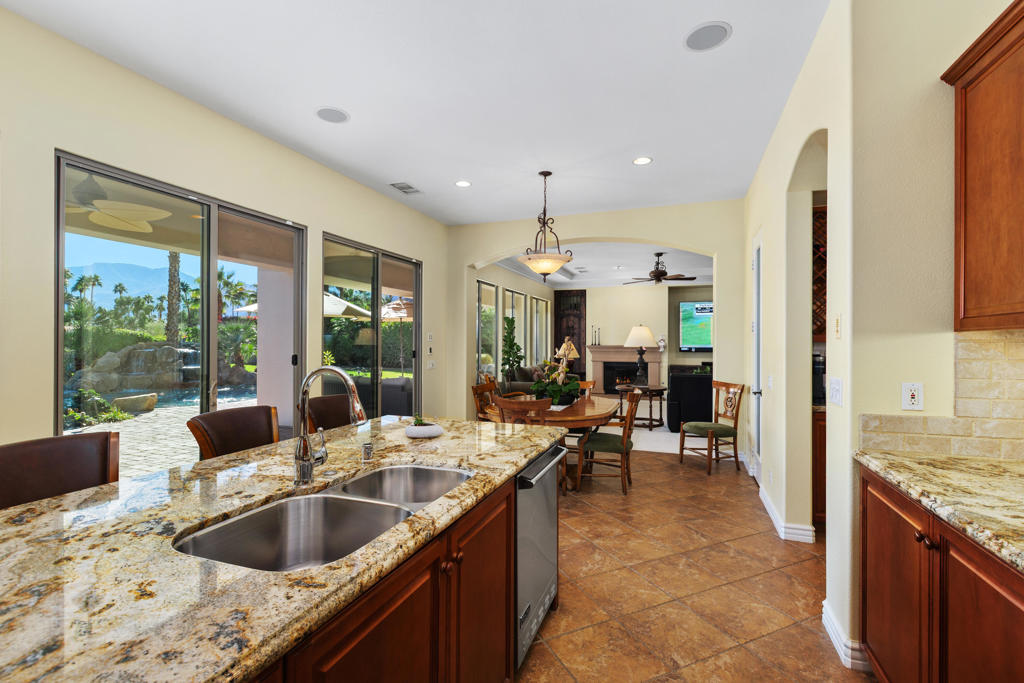 77869 Desert Drive Property Photo 7