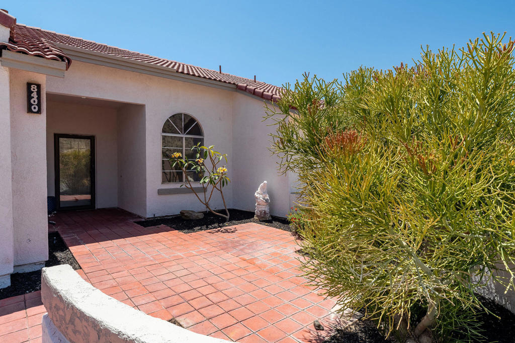 8400 Annandale Avenue Property Photo 3