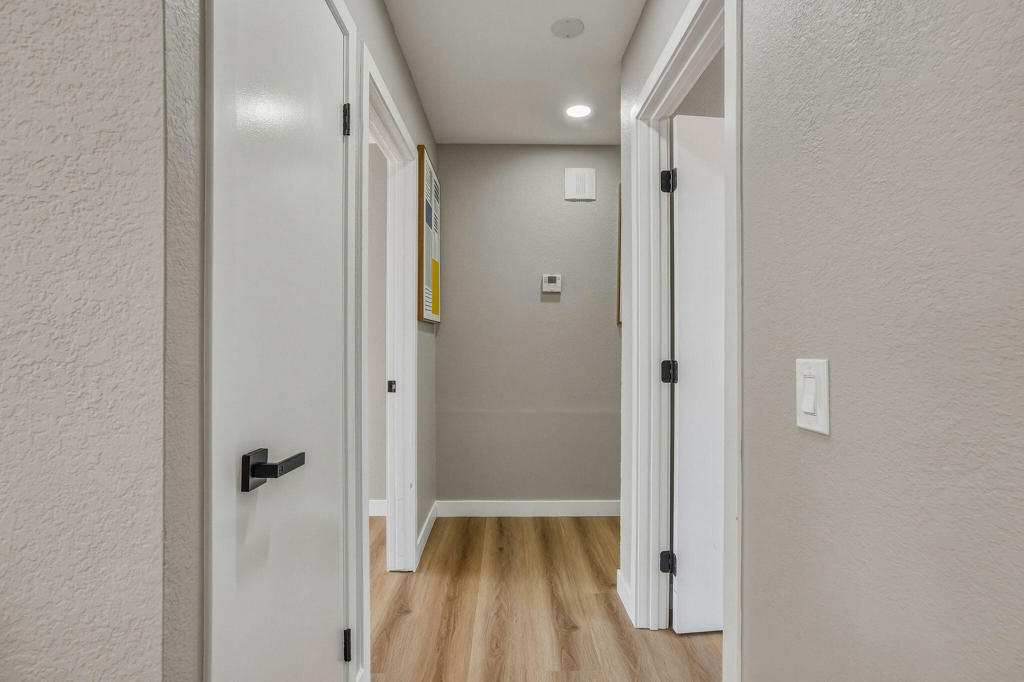 8400 Annandale Avenue Property Photo 19