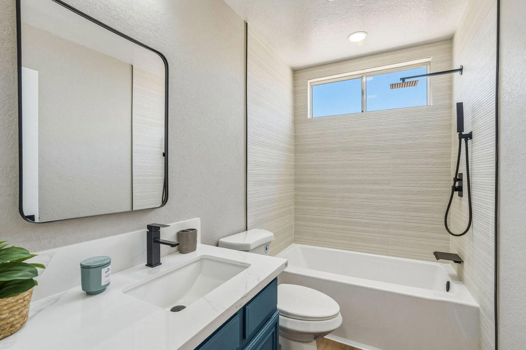 8400 Annandale Avenue Property Photo 28