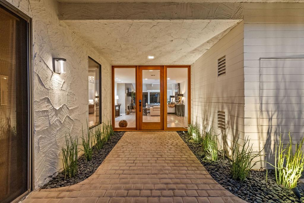 44848 Oro Grande Circle Property Photo 9