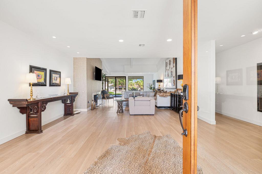 44848 Oro Grande Circle Property Photo 10
