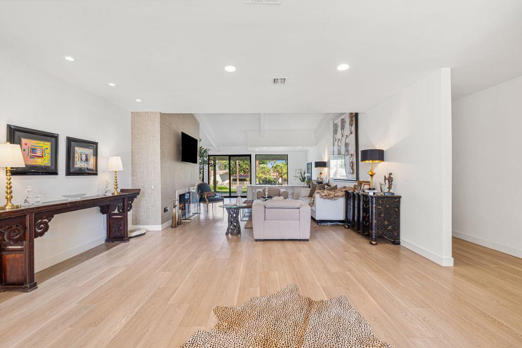 44848 Oro Grande Circle Property Photo 11