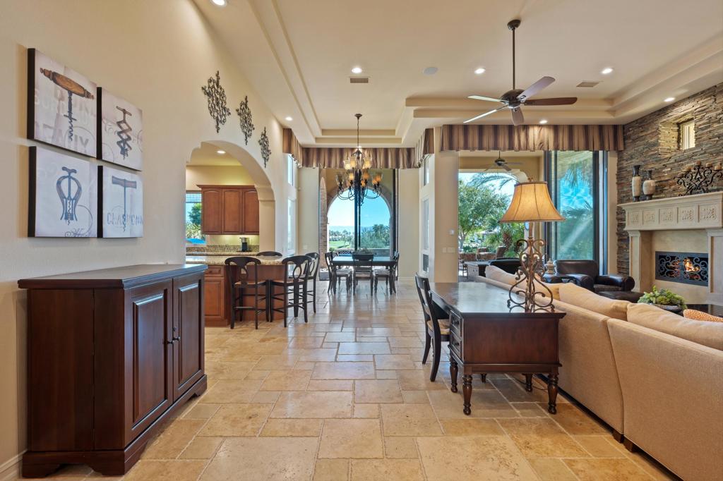 58460 Aracena Property Photo 7