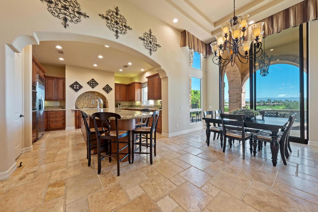 58460 Aracena Property Photo 12