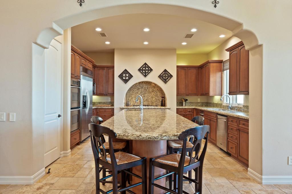58460 Aracena Property Photo 14
