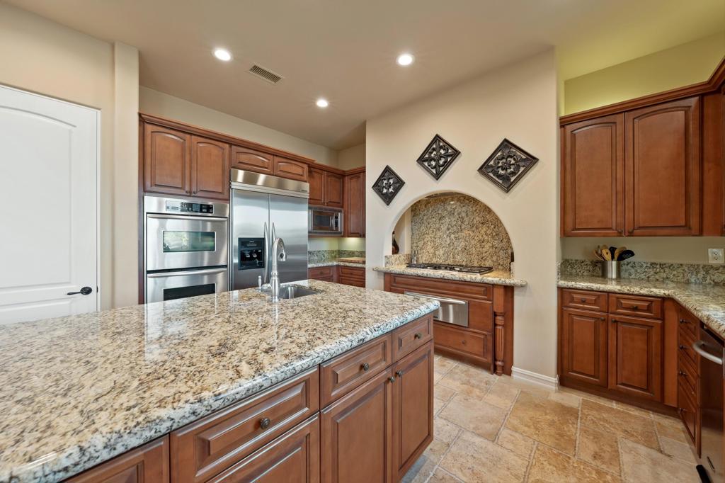 58460 Aracena Property Photo 16