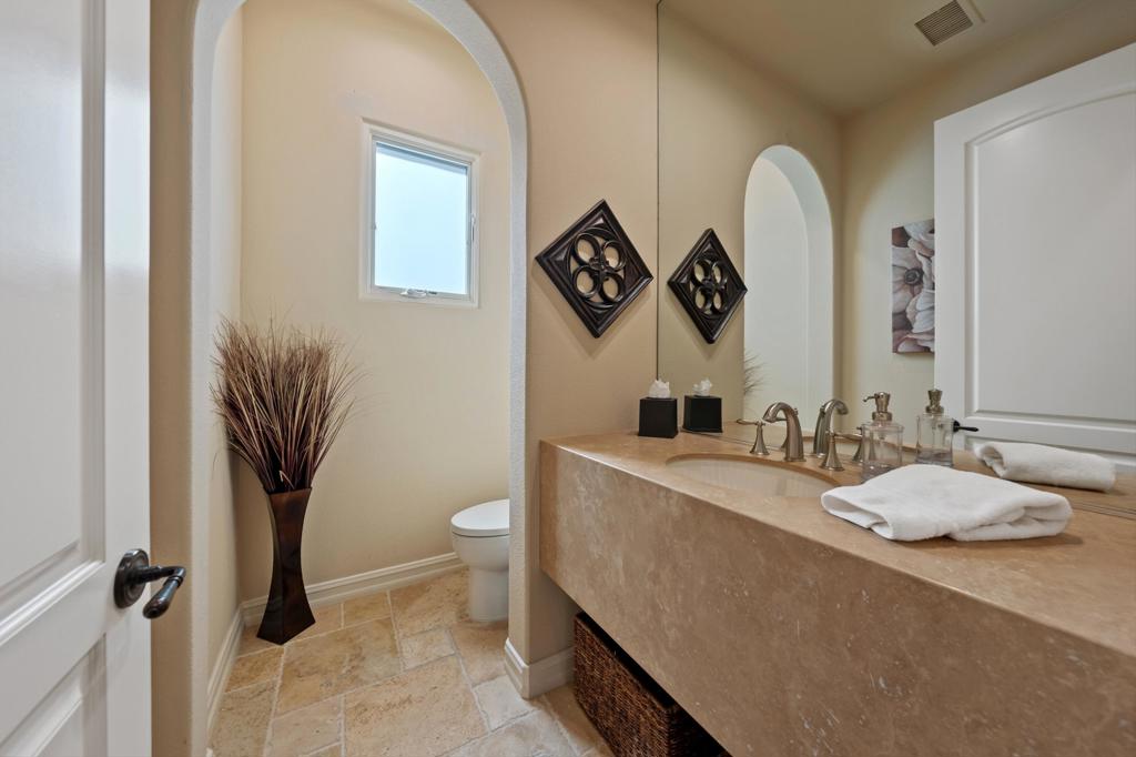 58460 Aracena Property Photo 19