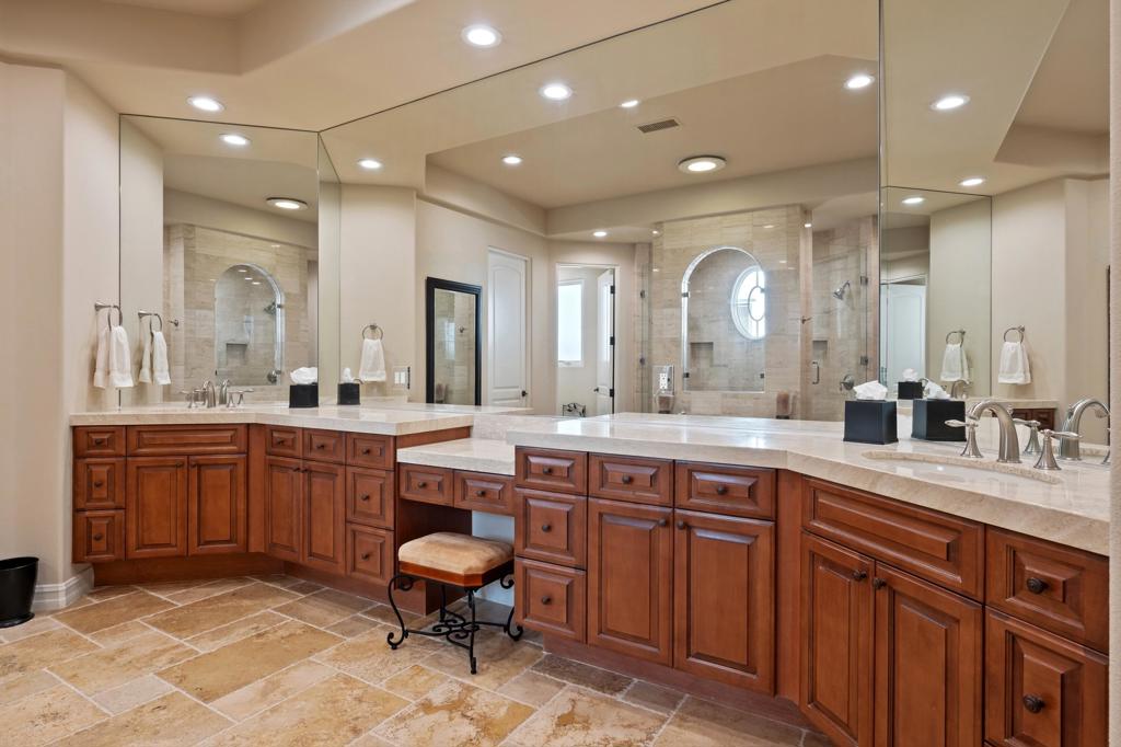 58460 Aracena Property Photo 22