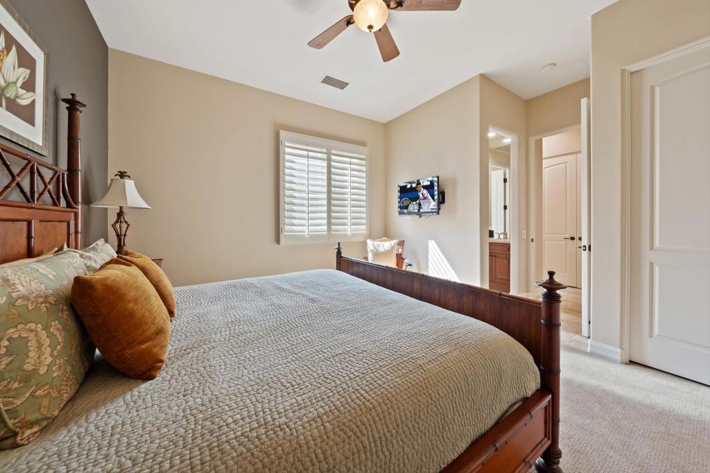 58460 Aracena Property Photo 25
