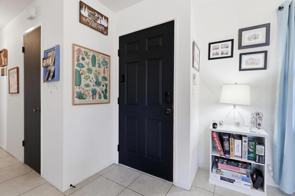 7526 Apache Trail Property Photo 7