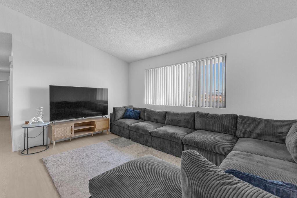 31200 Landau Boulevard 408 Property Photo 6