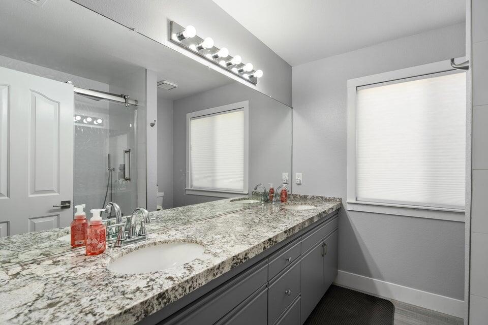 39369 Regency Way Property Photo 19