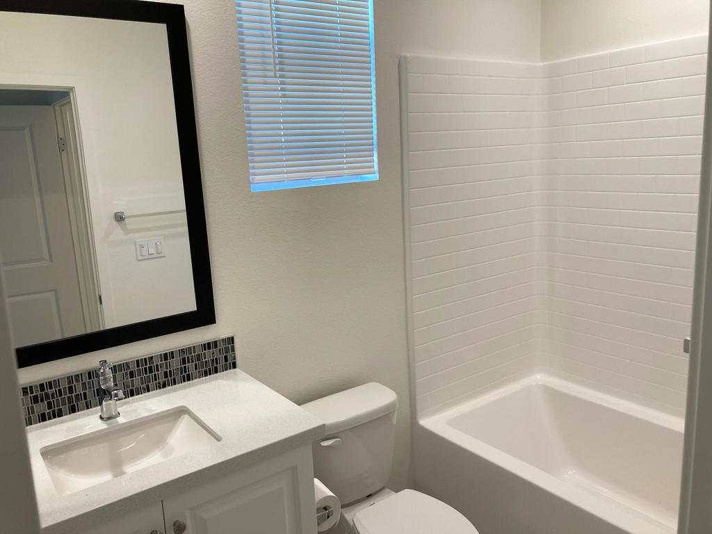 51660 Whiptail Drive Property Photo 15