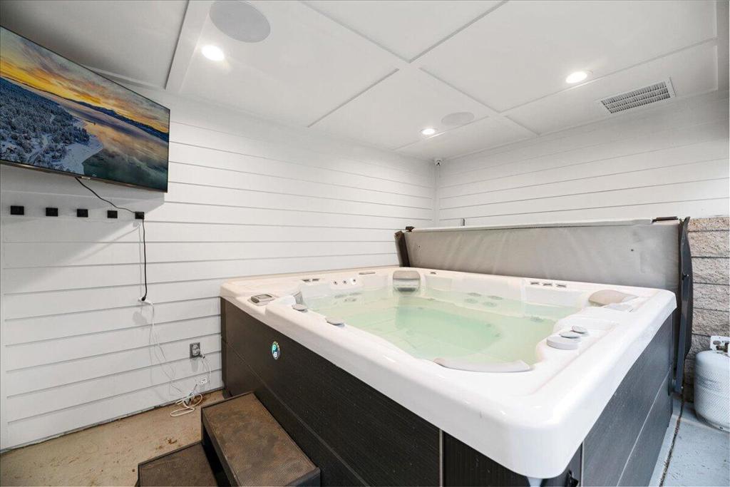 47145 Skyview Drive Property Photo 48