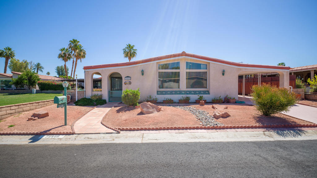74448 Nevada Circle E Property Photo 4