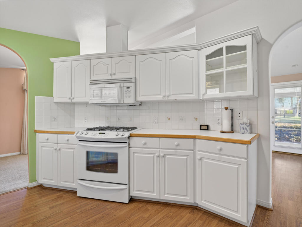 74448 Nevada Circle E Property Photo 5