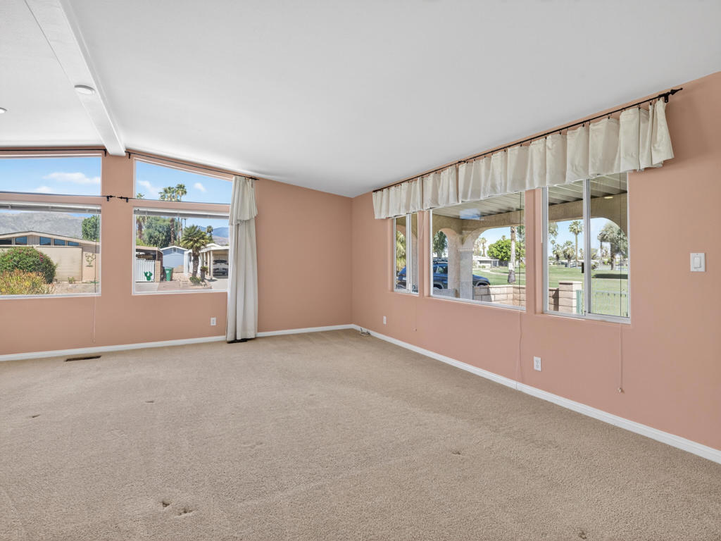 74448 Nevada Circle E Property Photo 7