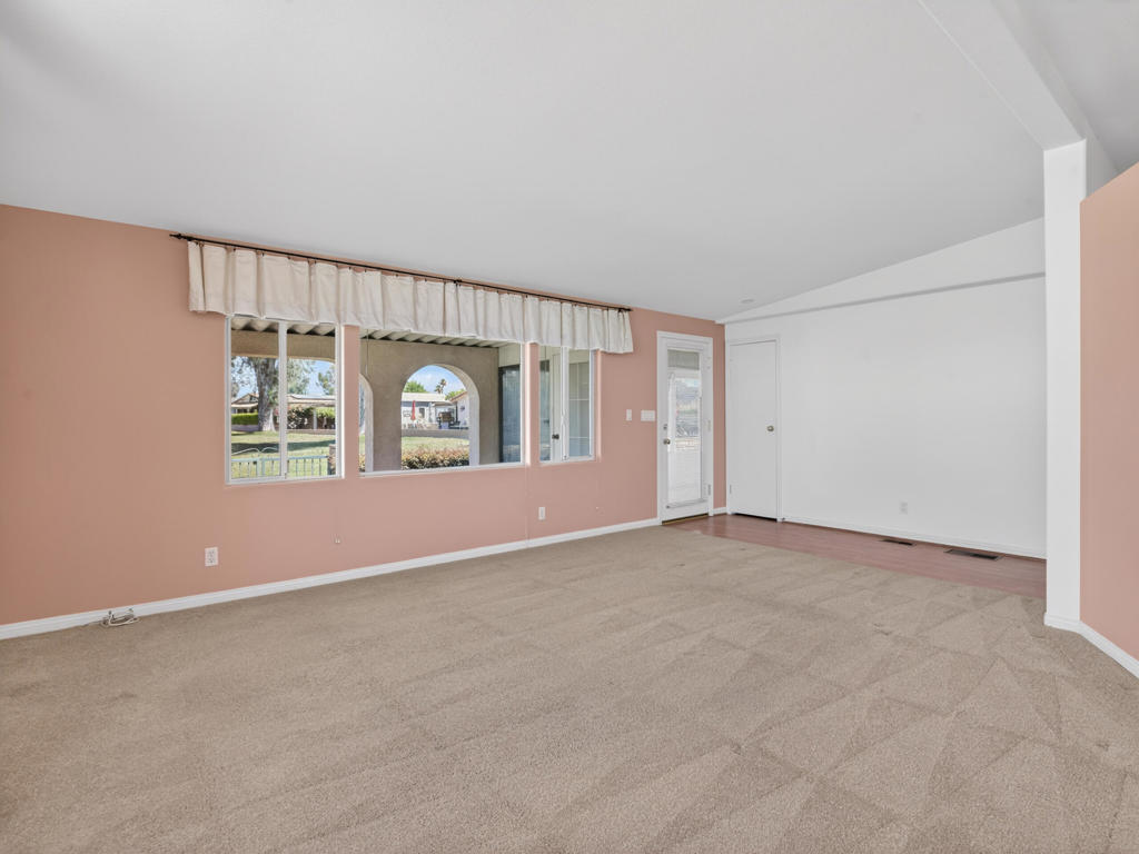 74448 Nevada Circle E Property Photo 13