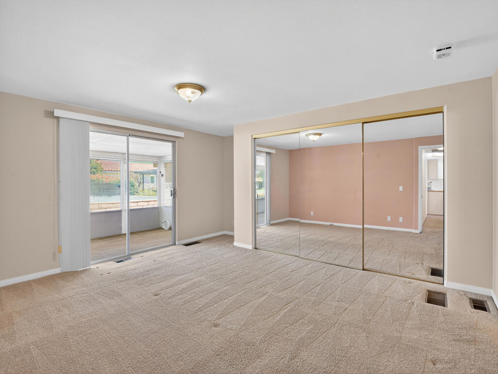 74448 Nevada Circle E Property Photo 24